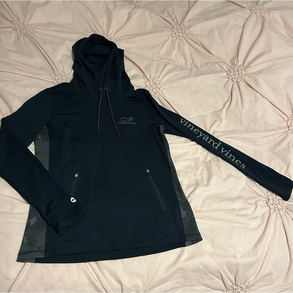 Vineyard Vines Women’s Performance Athletic Hoodie